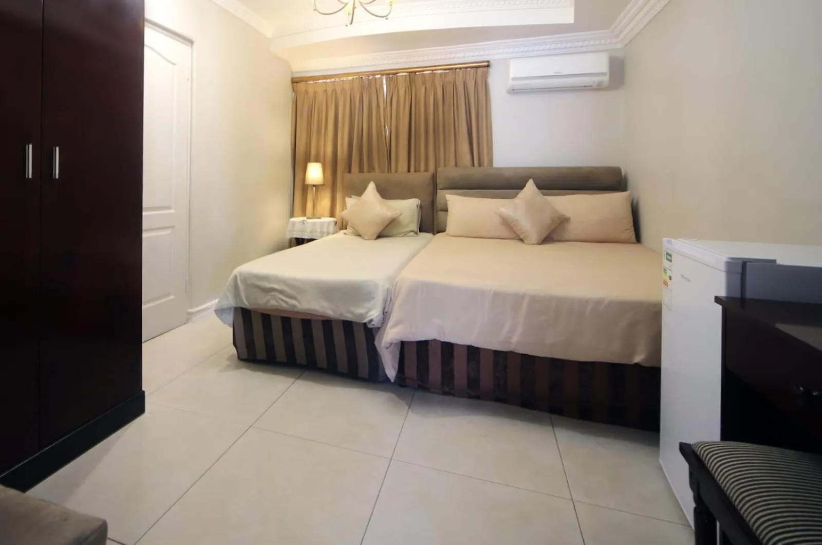 Savoy Lodge Cape Town 0*,  Güney Afrika