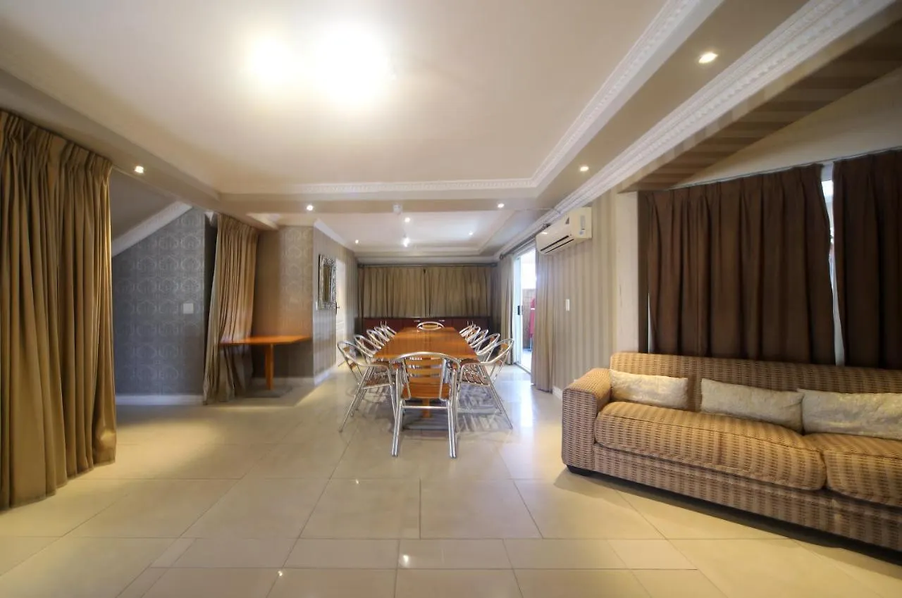 Savoy Lodge Cape Town